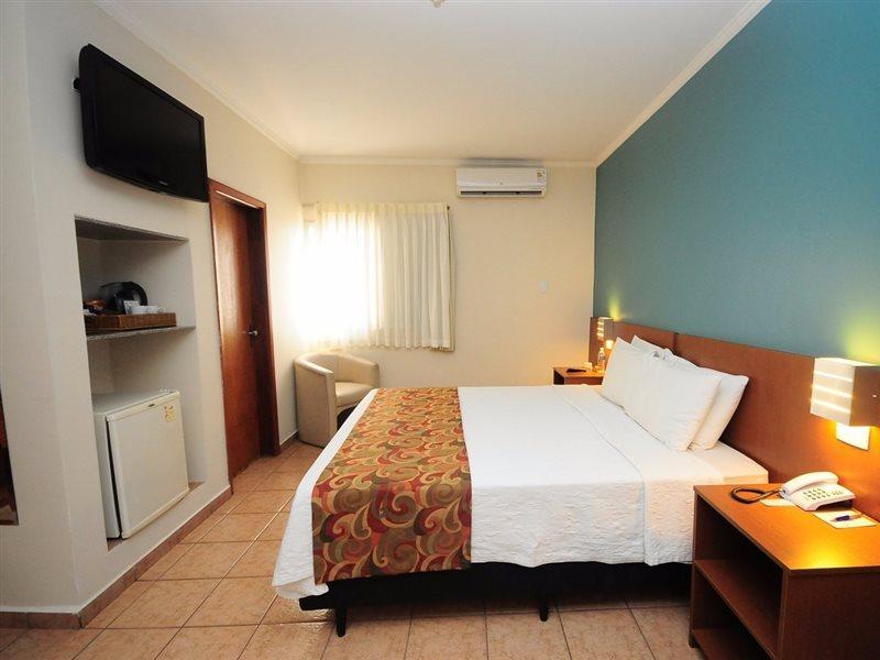 Hotel Riviera Araçatuba Εξωτερικό φωτογραφία