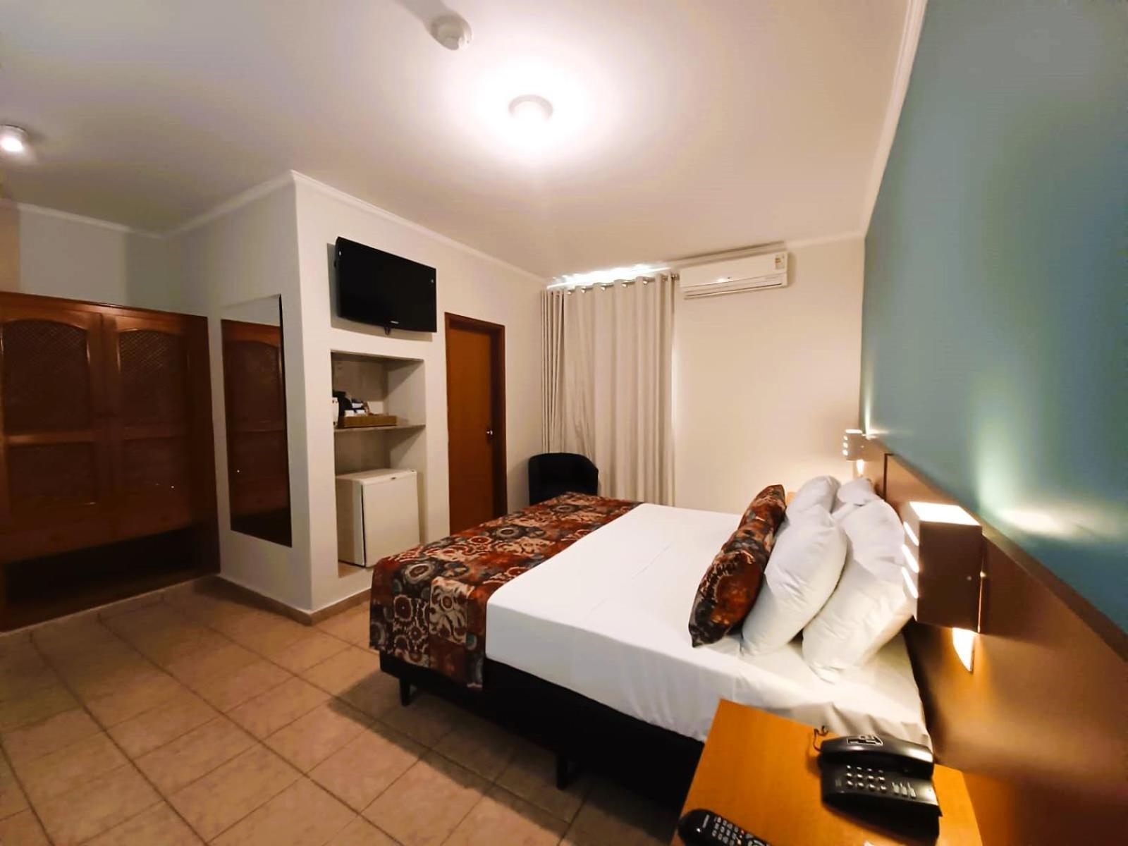 Hotel Riviera Araçatuba Εξωτερικό φωτογραφία